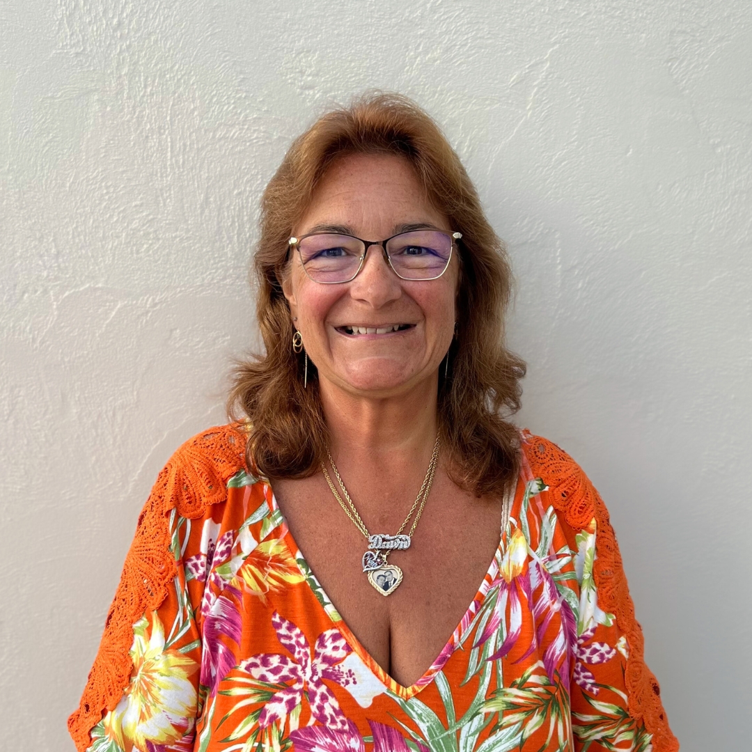 Ipava State Bank employee - Dawn Garcia
